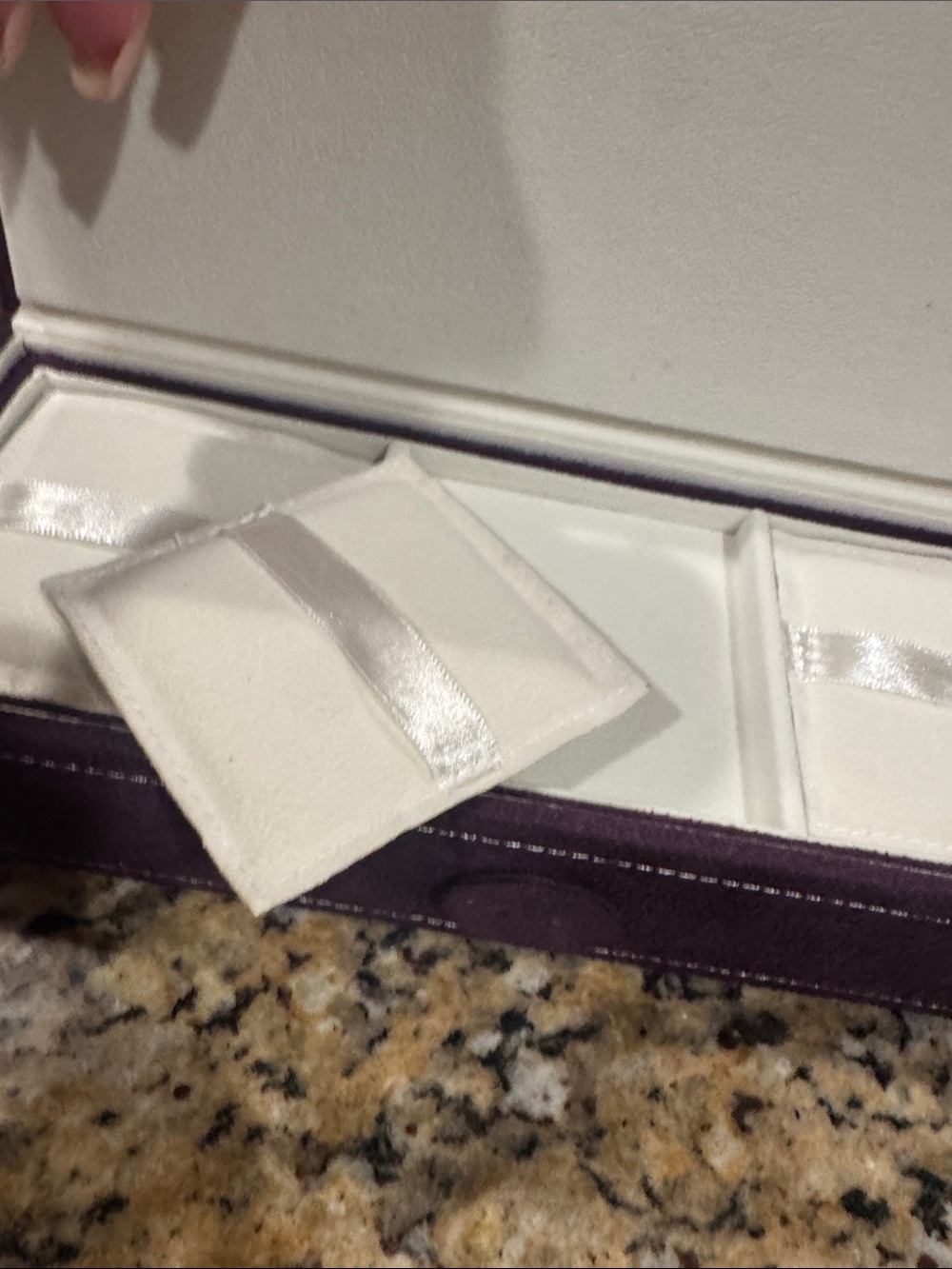 Pandora Plum Velvet Jewelry Case retired three tier NWOT - Picture 4 of 7